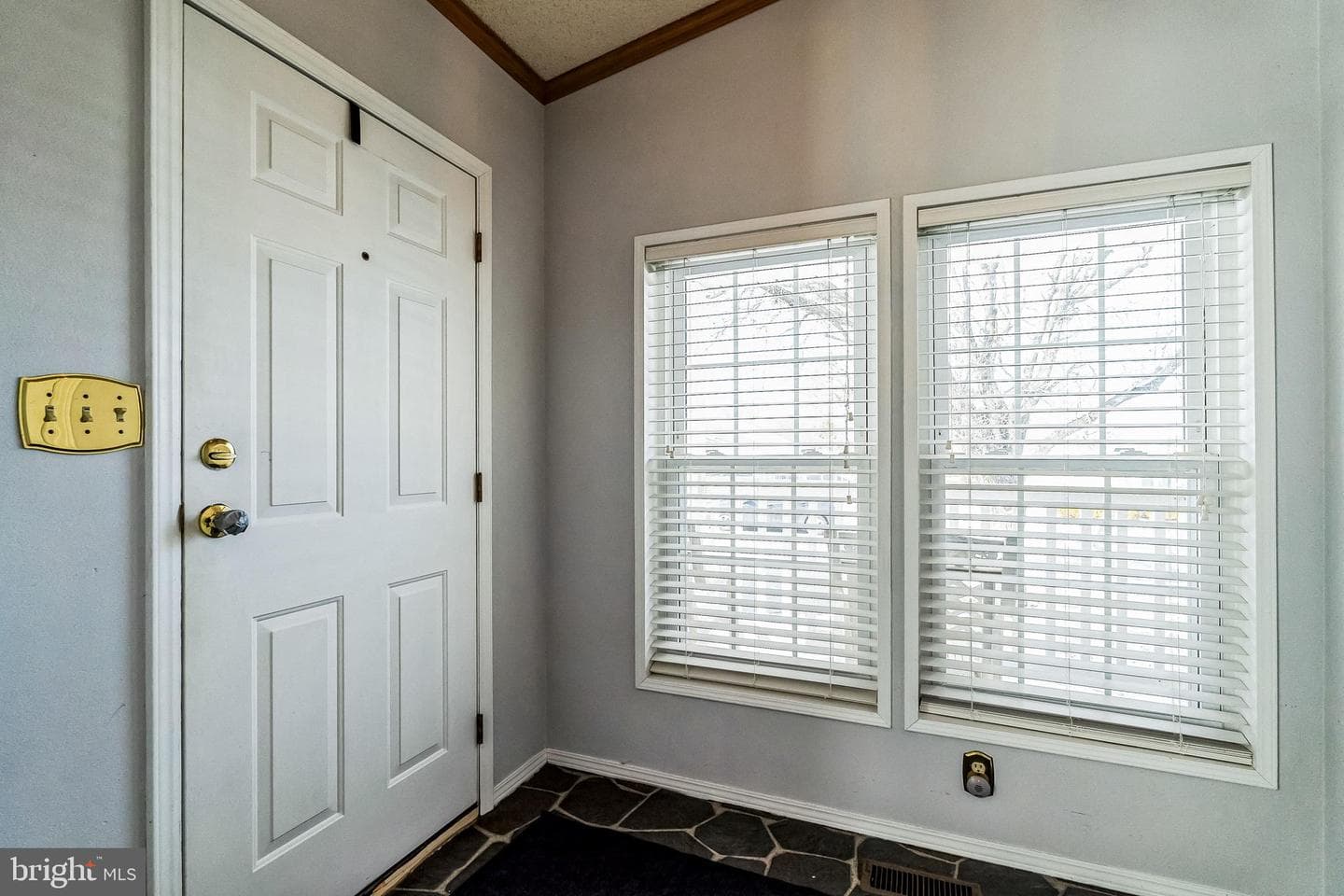 16 Bentwood Circle photo 4