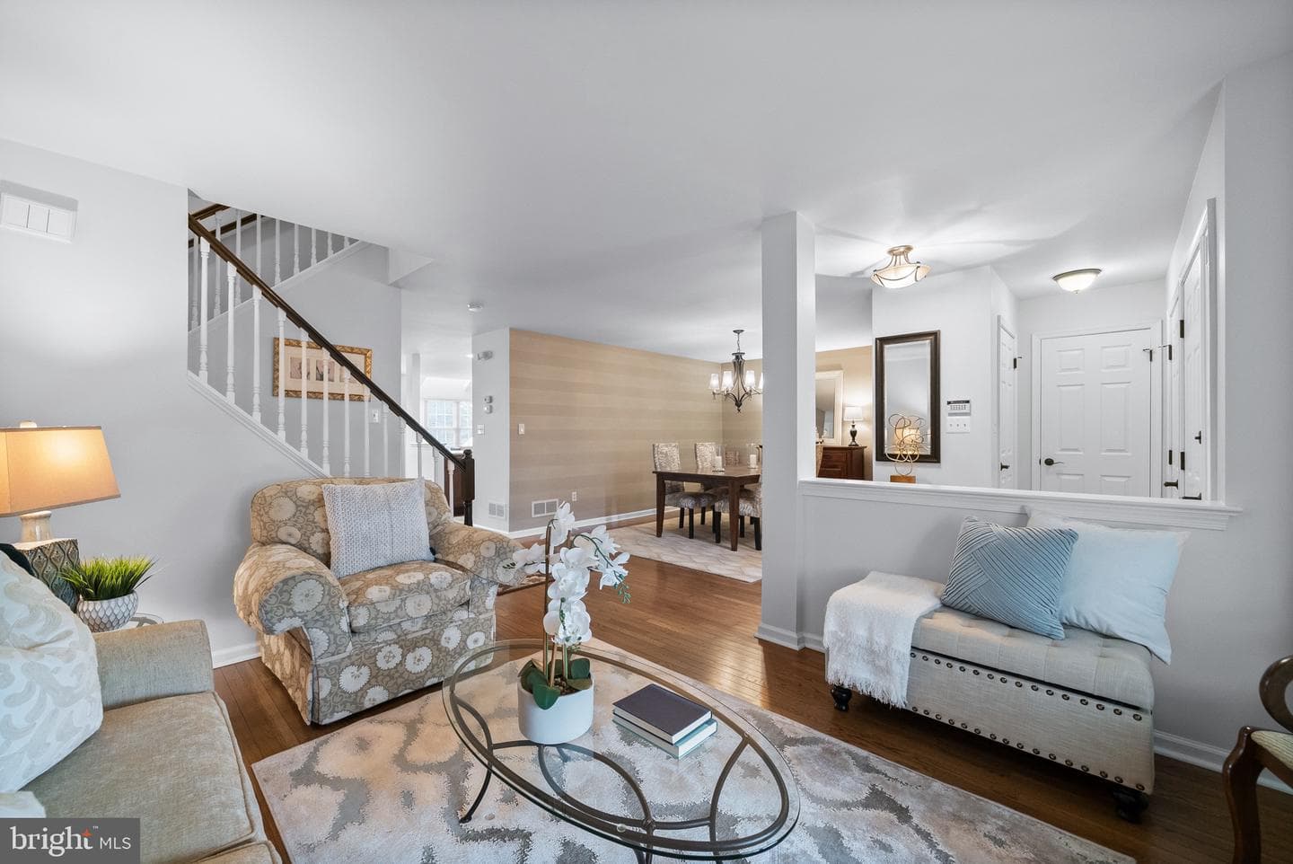 122 Canterbury Lane photo 4