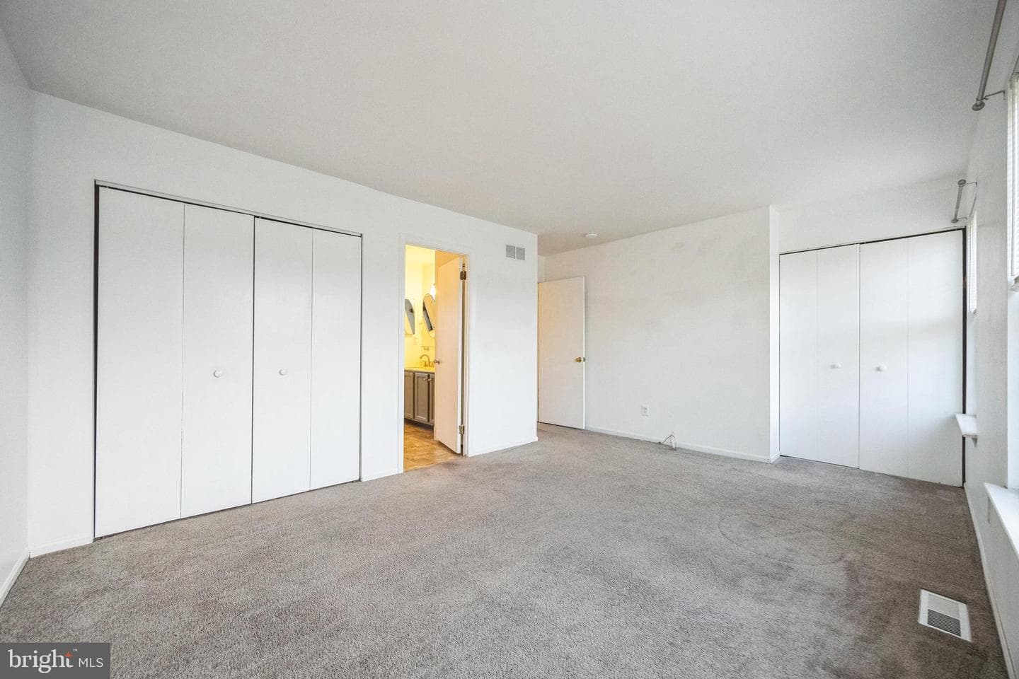 2461 Norrington photo 22