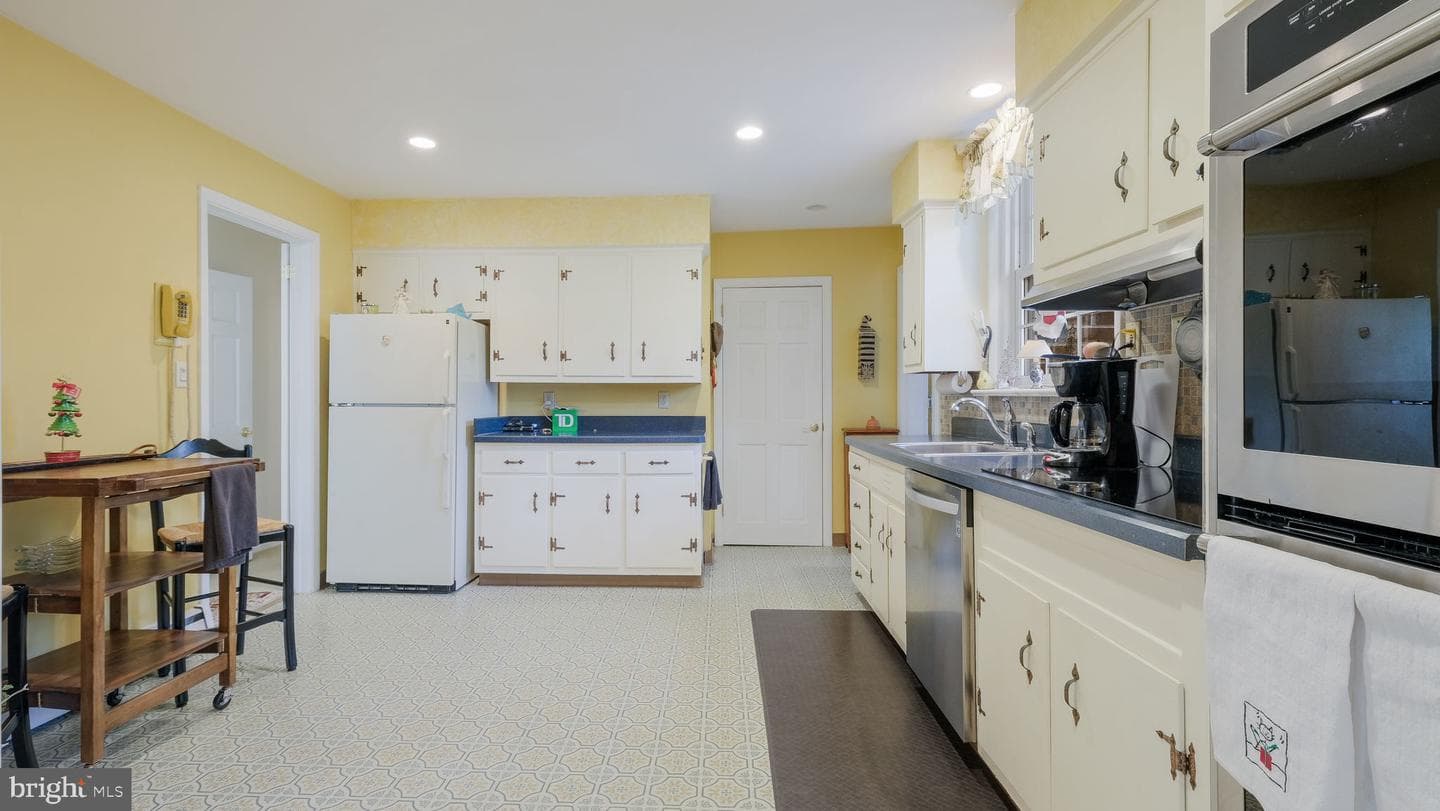 729 Alene Road photo 12