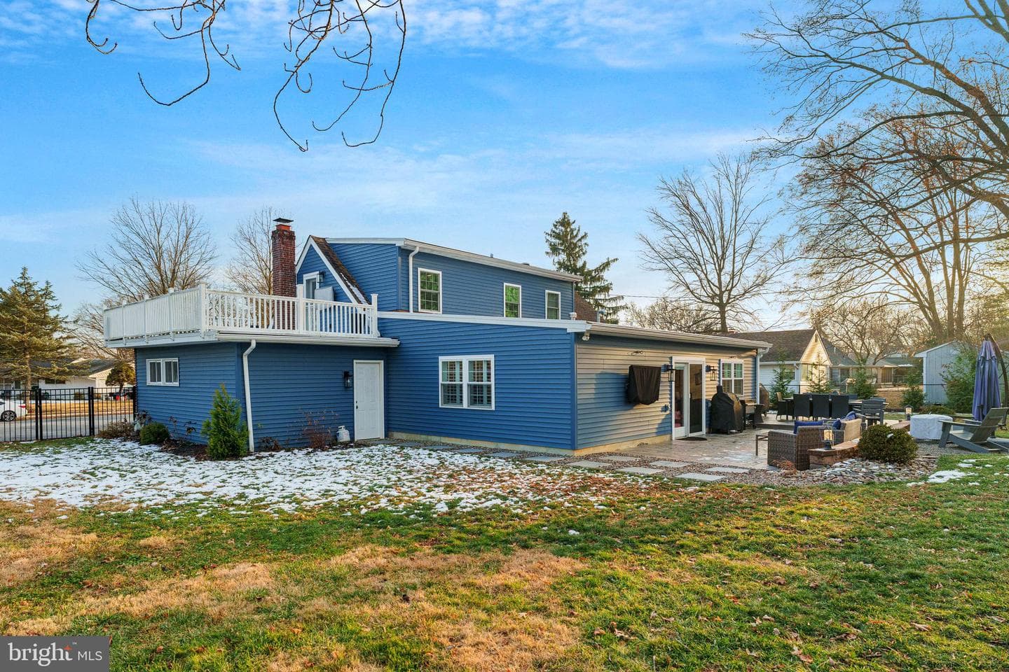 720 Pembroke Road photo 3