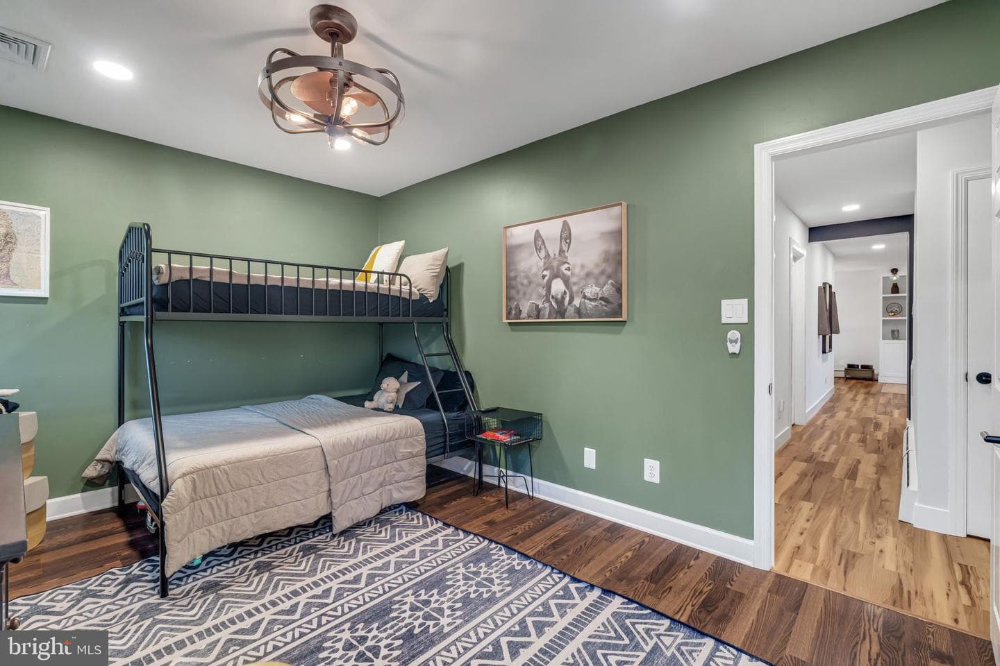 720 Pembroke Road photo 30