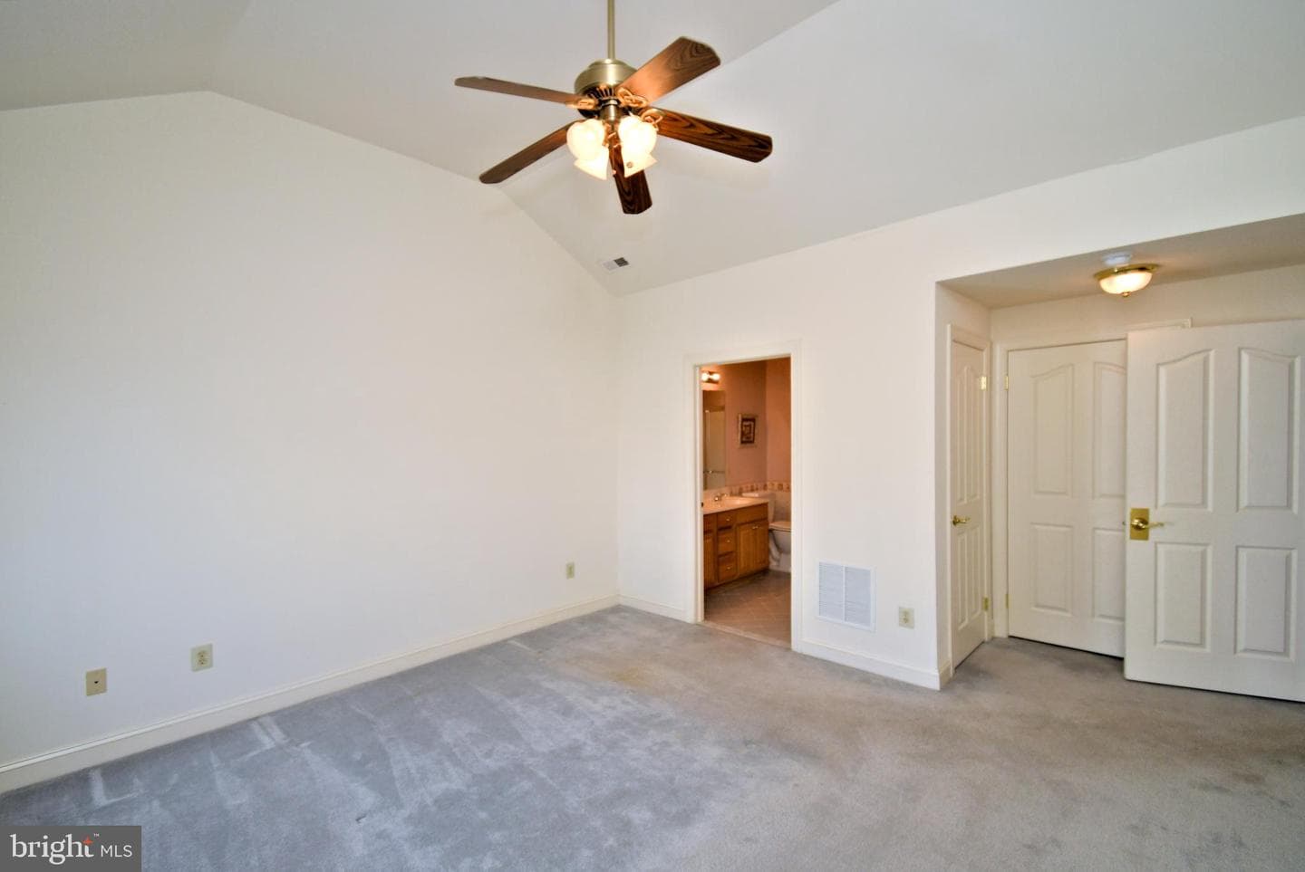 1545 Tarrington Way photo 17