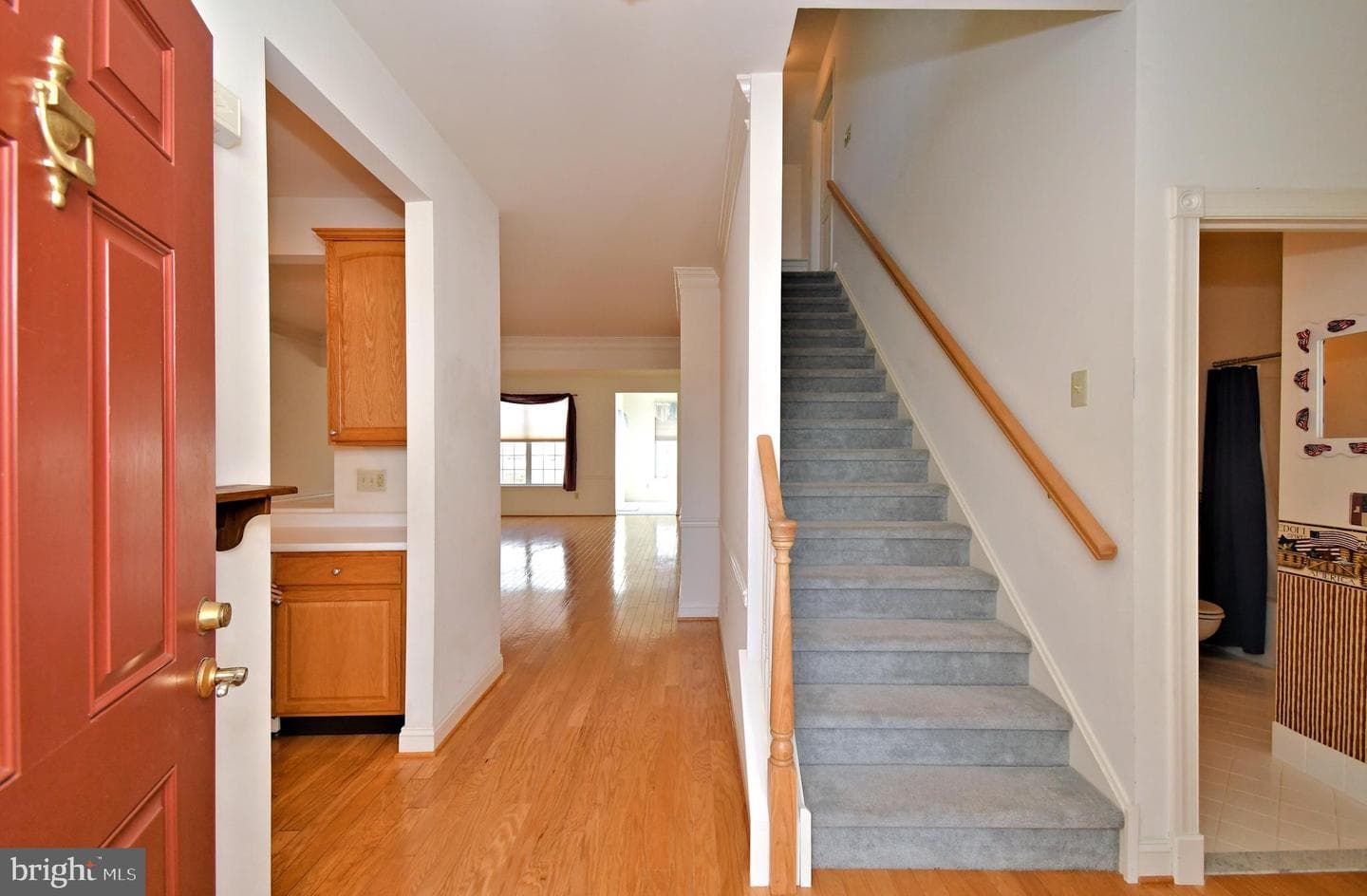 1545 Tarrington Way photo 2