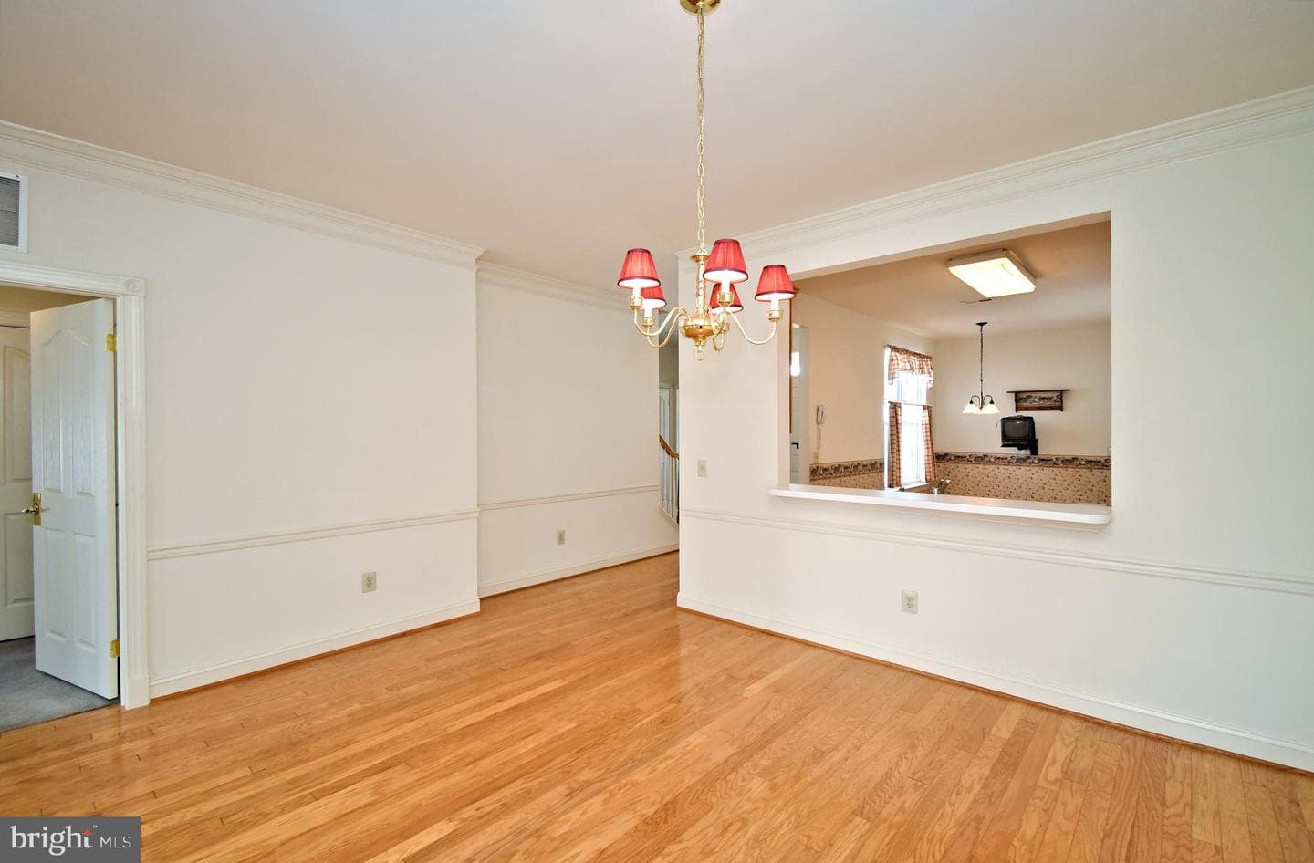 1545 Tarrington Way photo 7