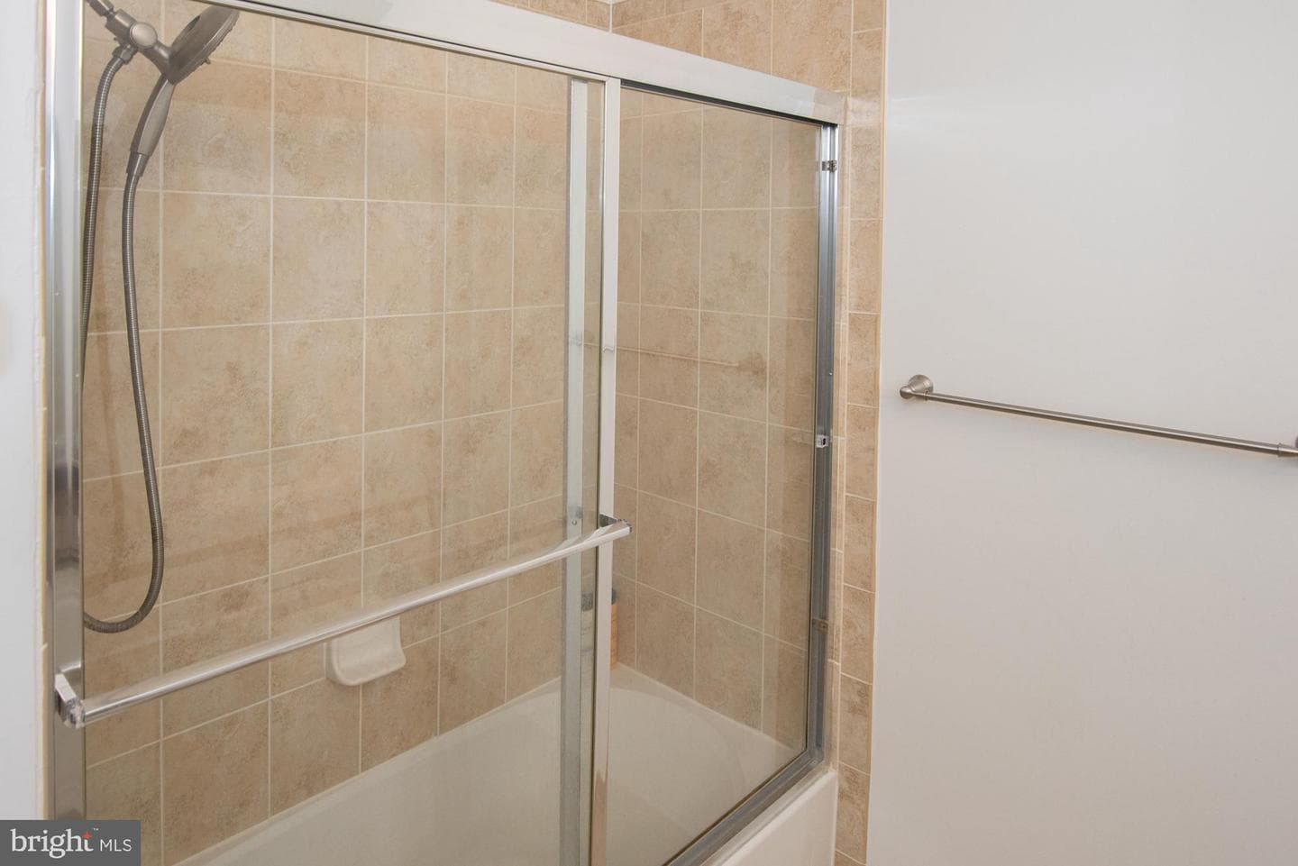 300 W Elm Street #2115 photo 22