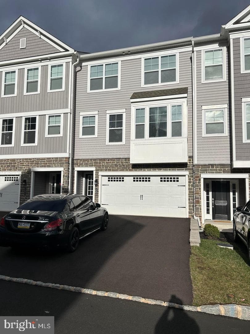 103 Larrabee Way photo 1