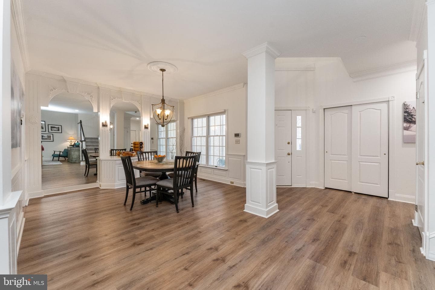 104 Saint Andrews Way photo 3