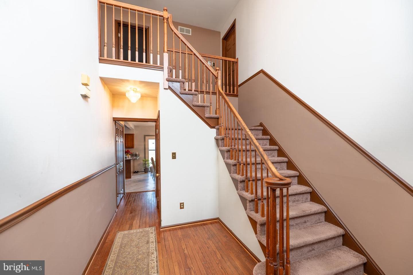 71 Green Briar Drive photo 8