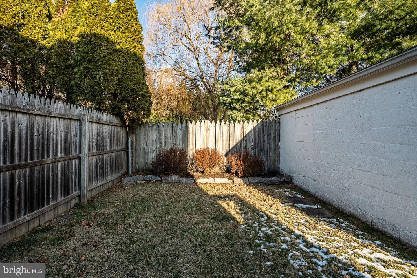 317 Locust Avenue photo 29