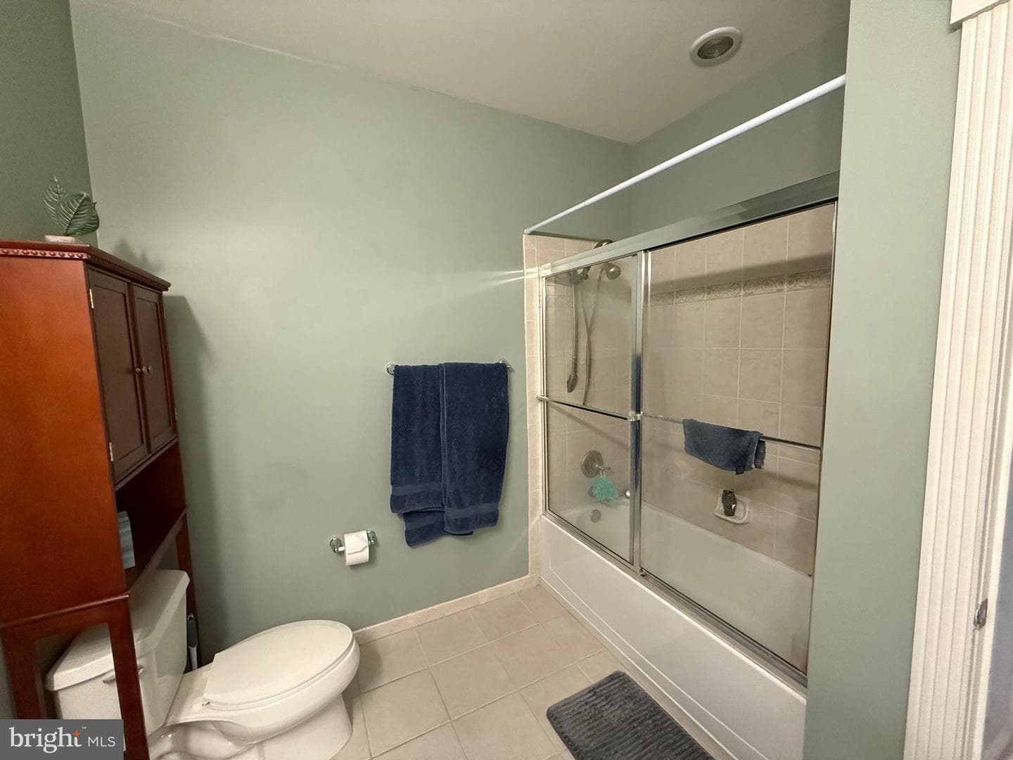 300 W Elm Street #2405 photo 10