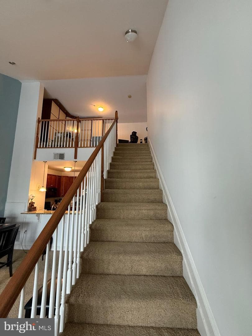 300 W Elm Street #2405 photo 12