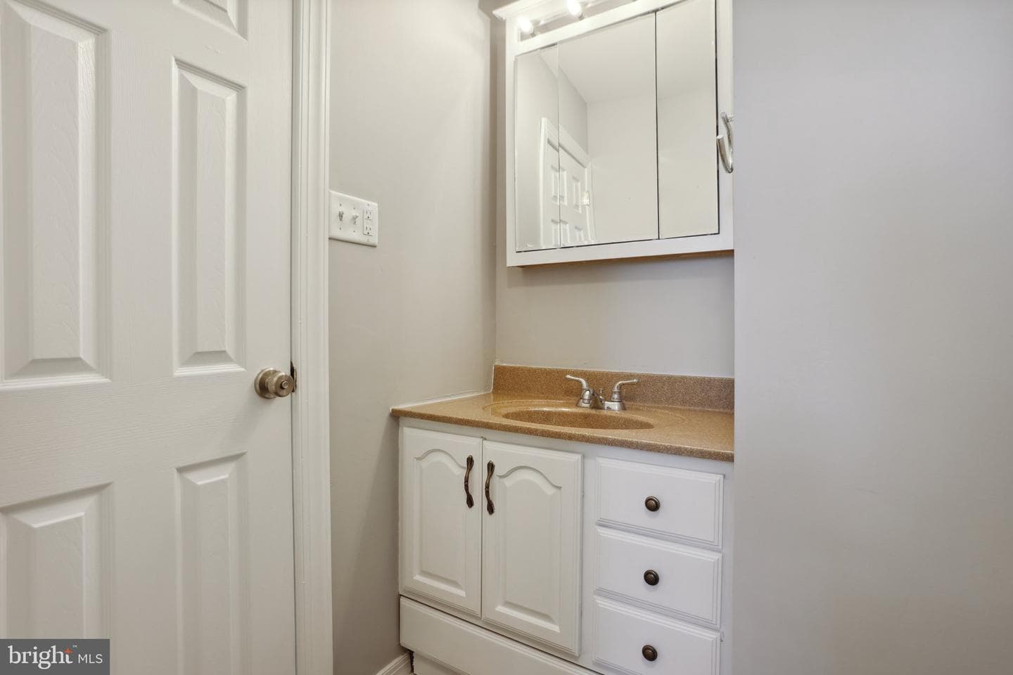 2026 Bayless Place photo 18