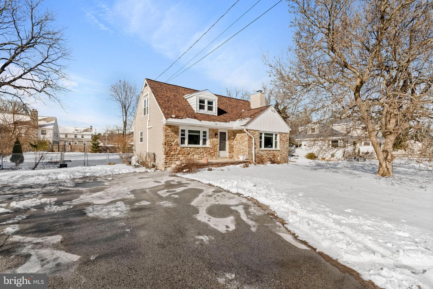 115 N Park Avenue photo 2
