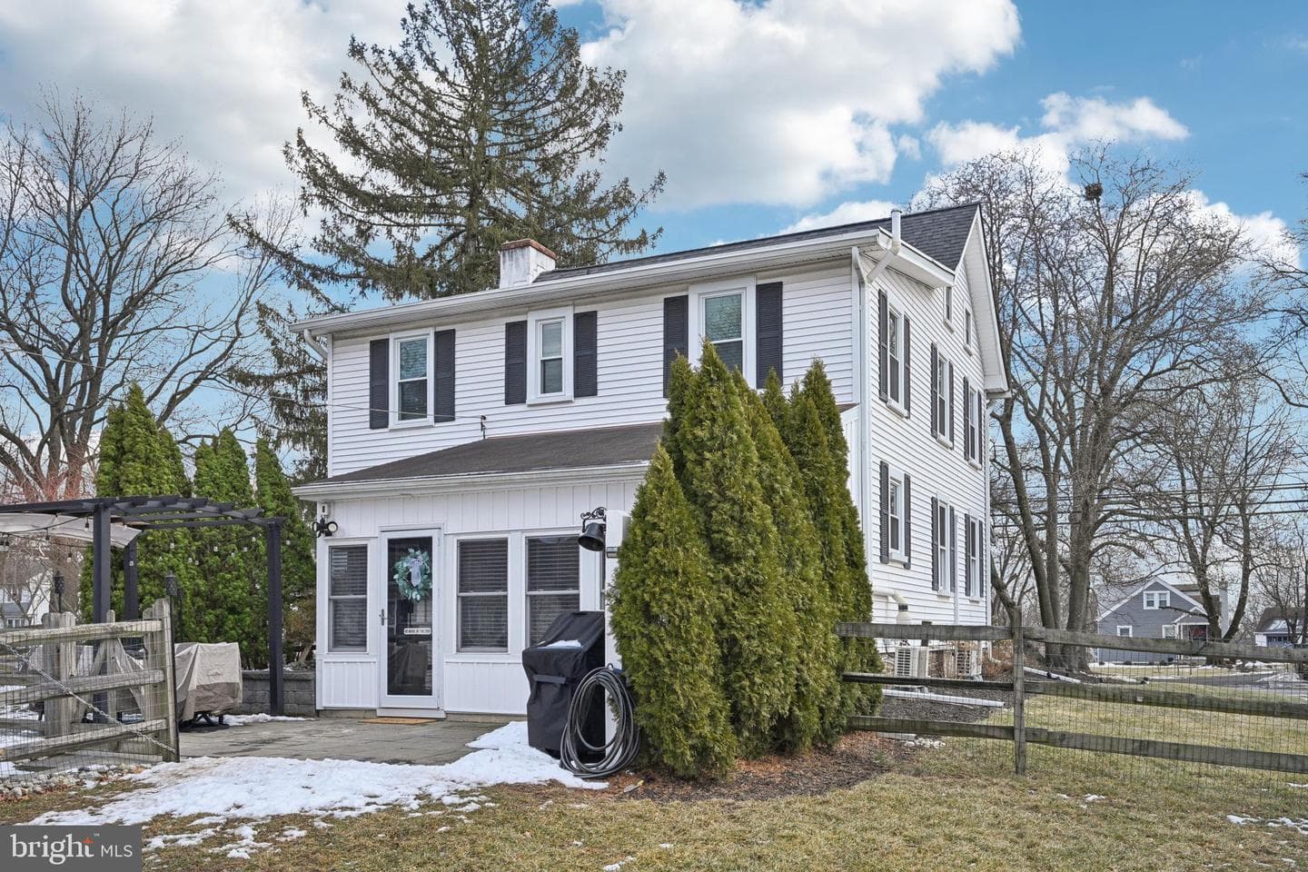 563 E Cherry Lane photo 43
