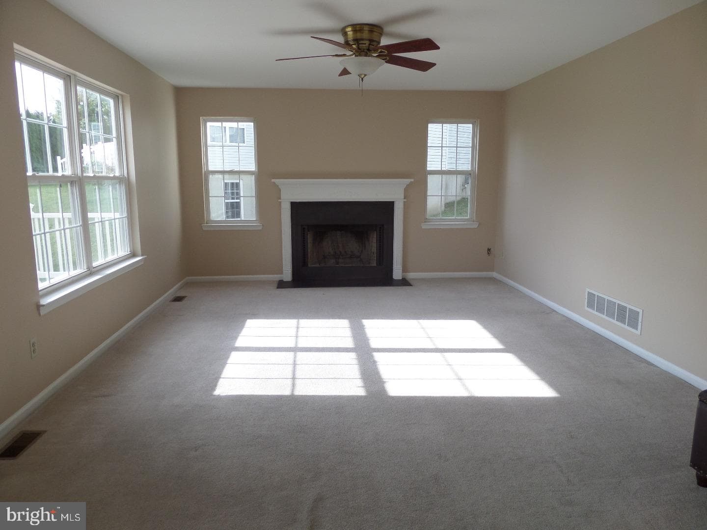 1514 Aspen Drive photo 3
