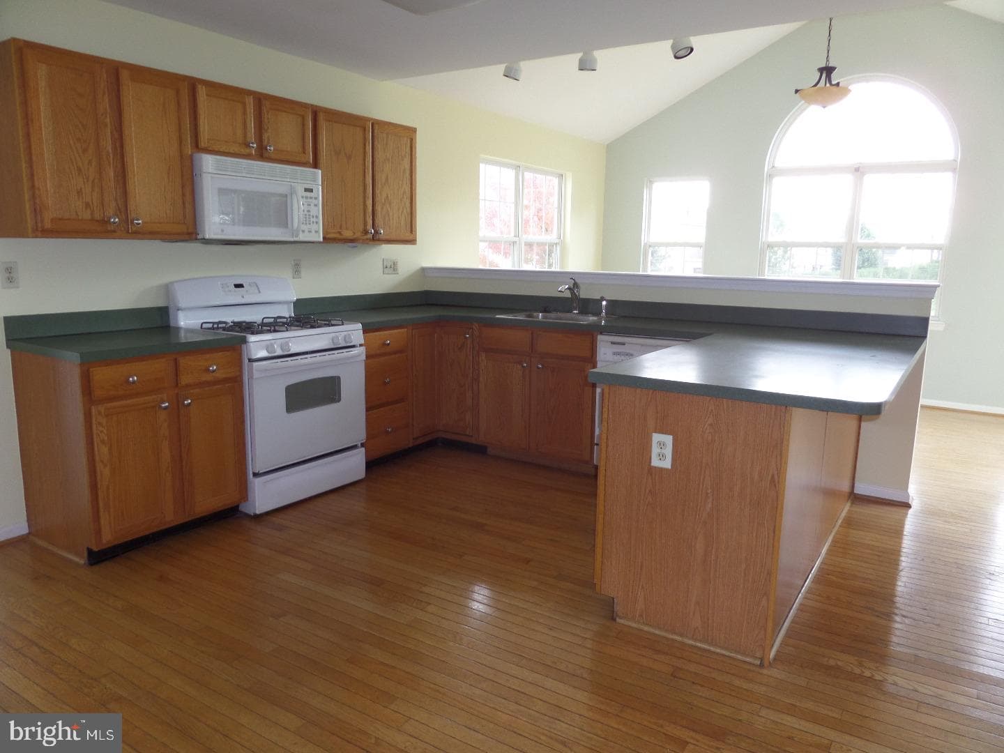 1514 Aspen Drive photo 4
