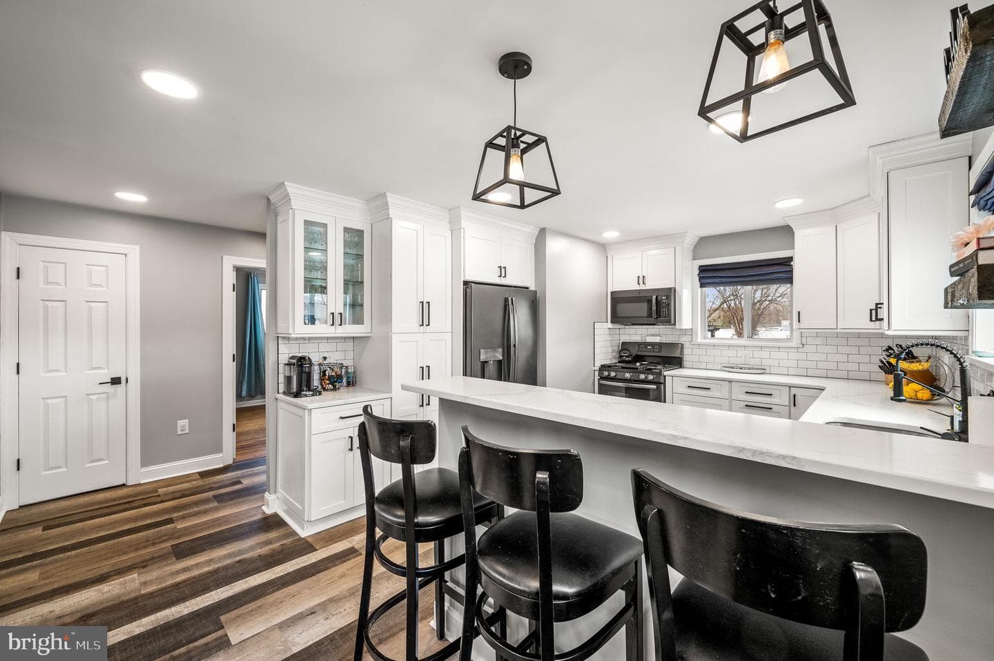1129 Hall Avenue photo 14