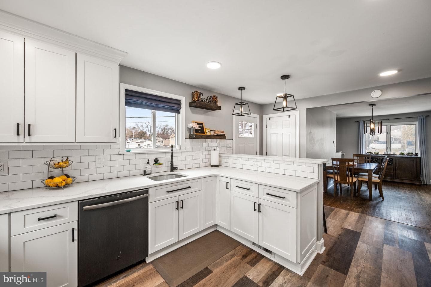 1129 Hall Avenue photo 15