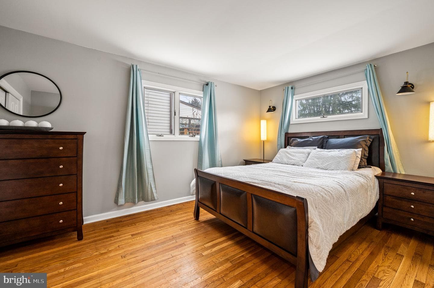 1129 Hall Avenue photo 23