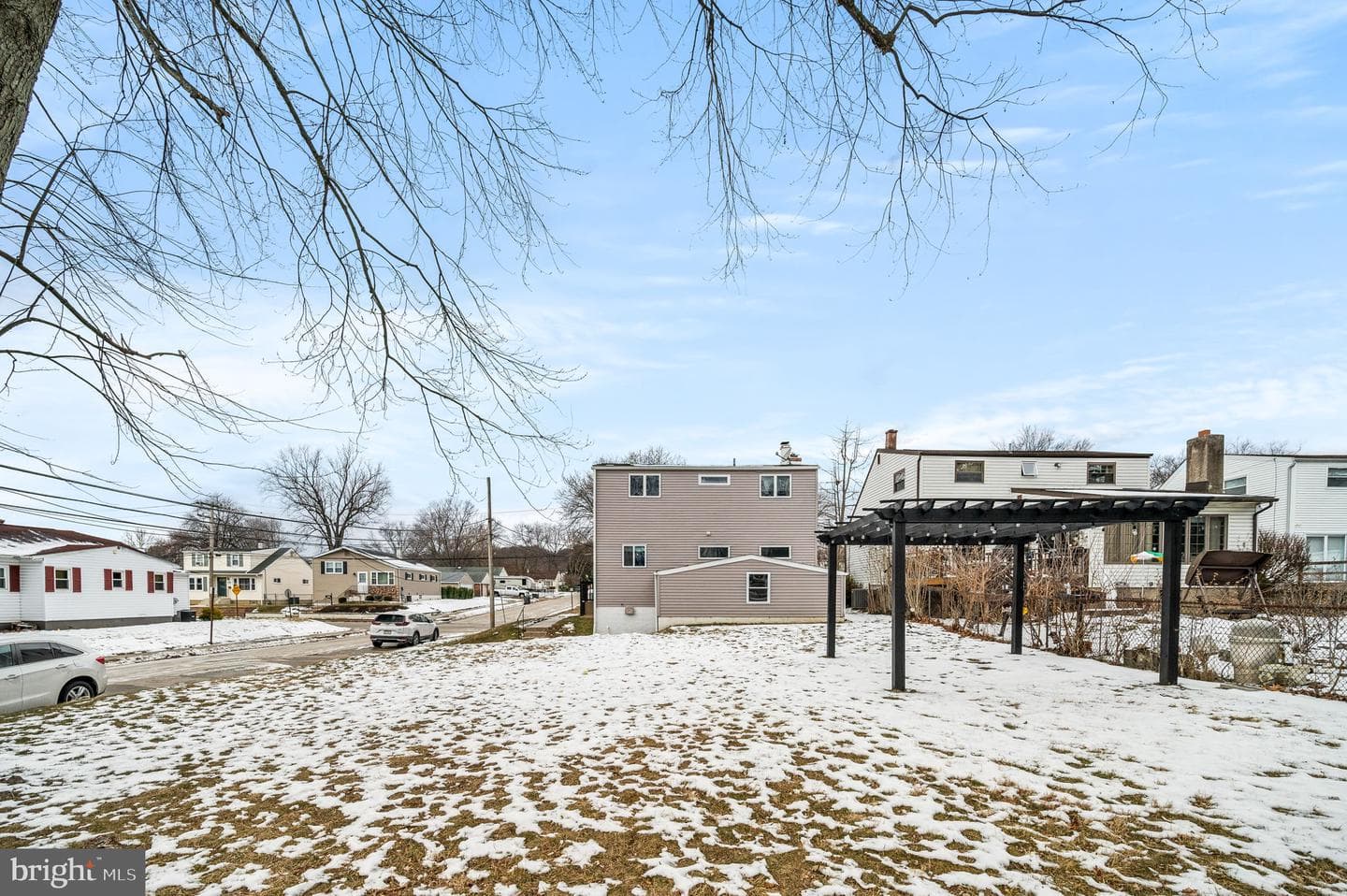 1129 Hall Avenue photo 33