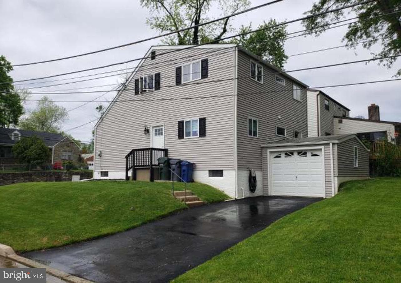 1129 Hall Avenue photo 34