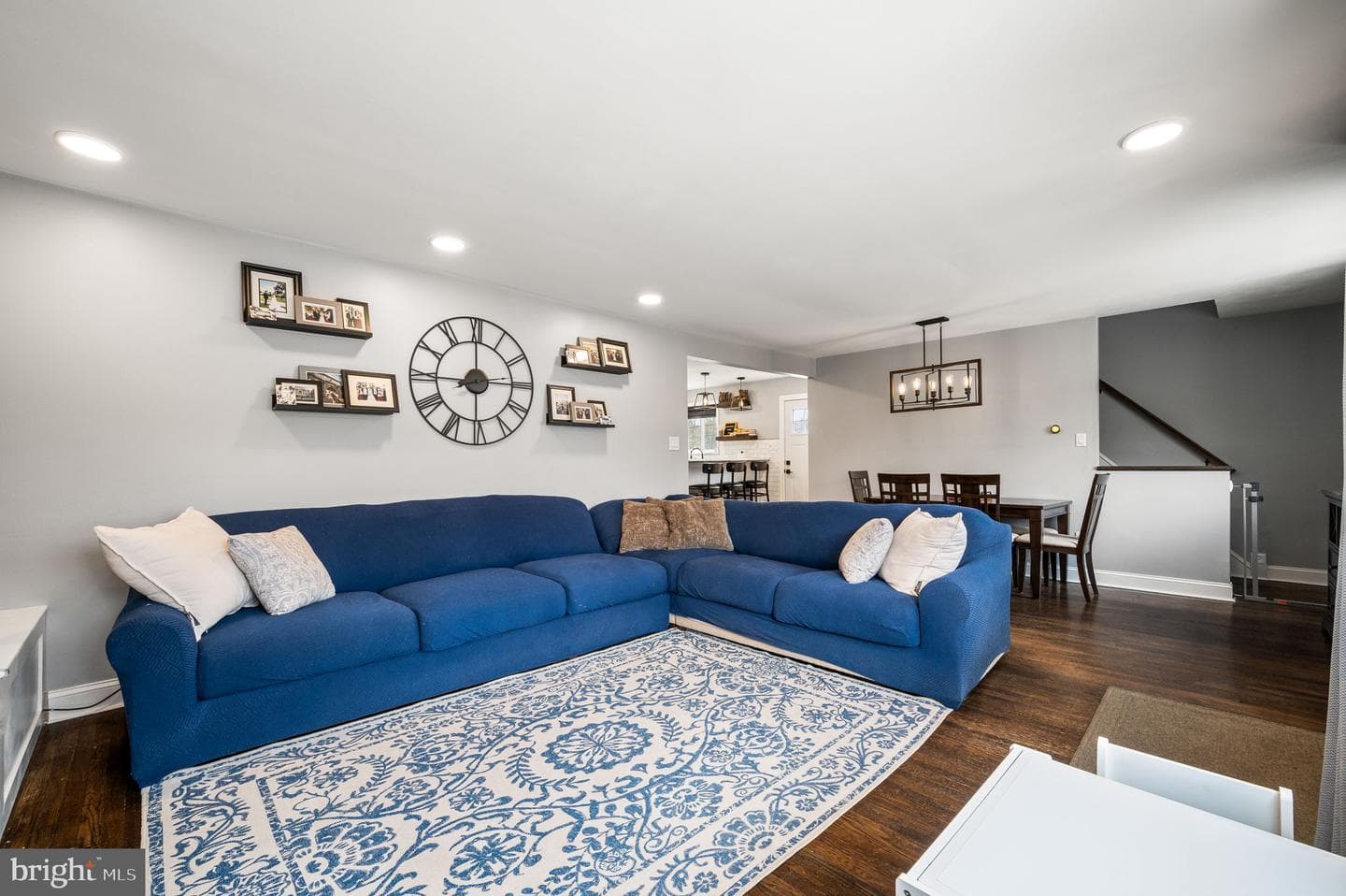 1129 Hall Avenue photo 8