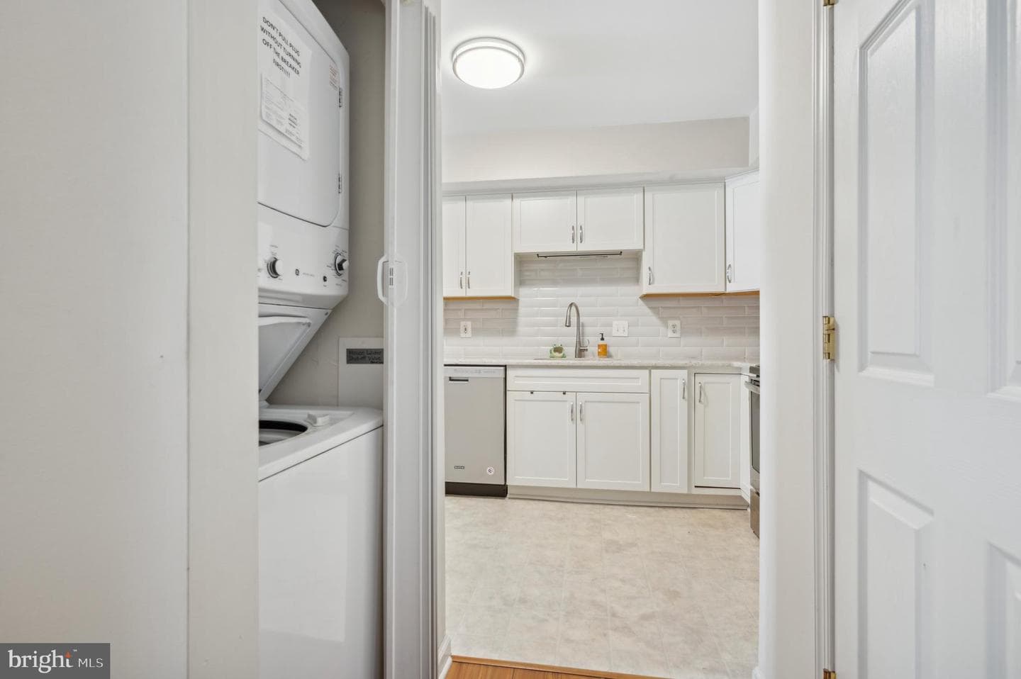1106 Middleton photo 13