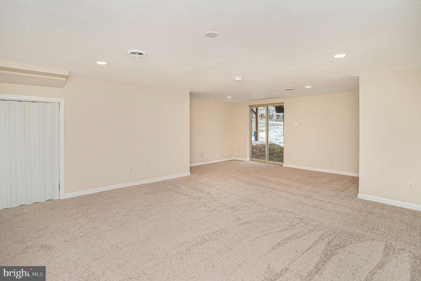 525 Maple Glen Circle photo 33