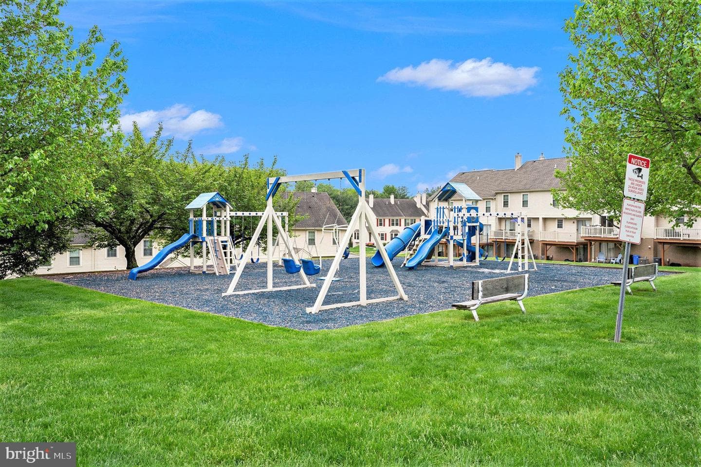 525 Maple Glen Circle photo 43
