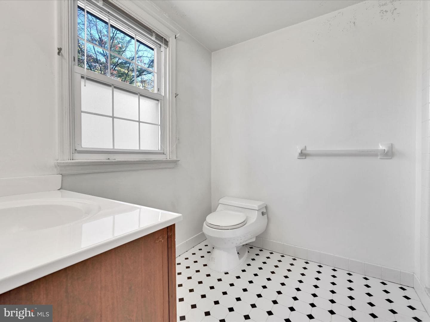 104 Shirley Road photo 18