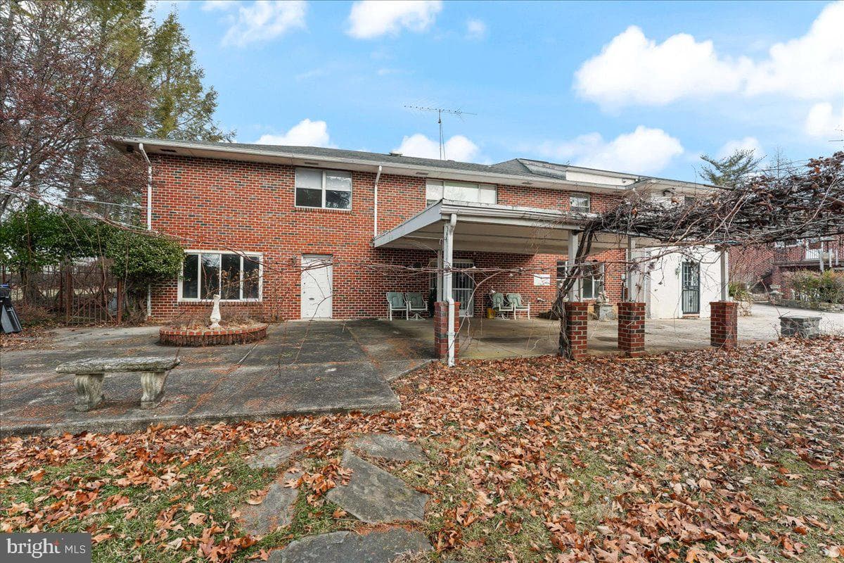 802 Northview Boulevard photo 45
