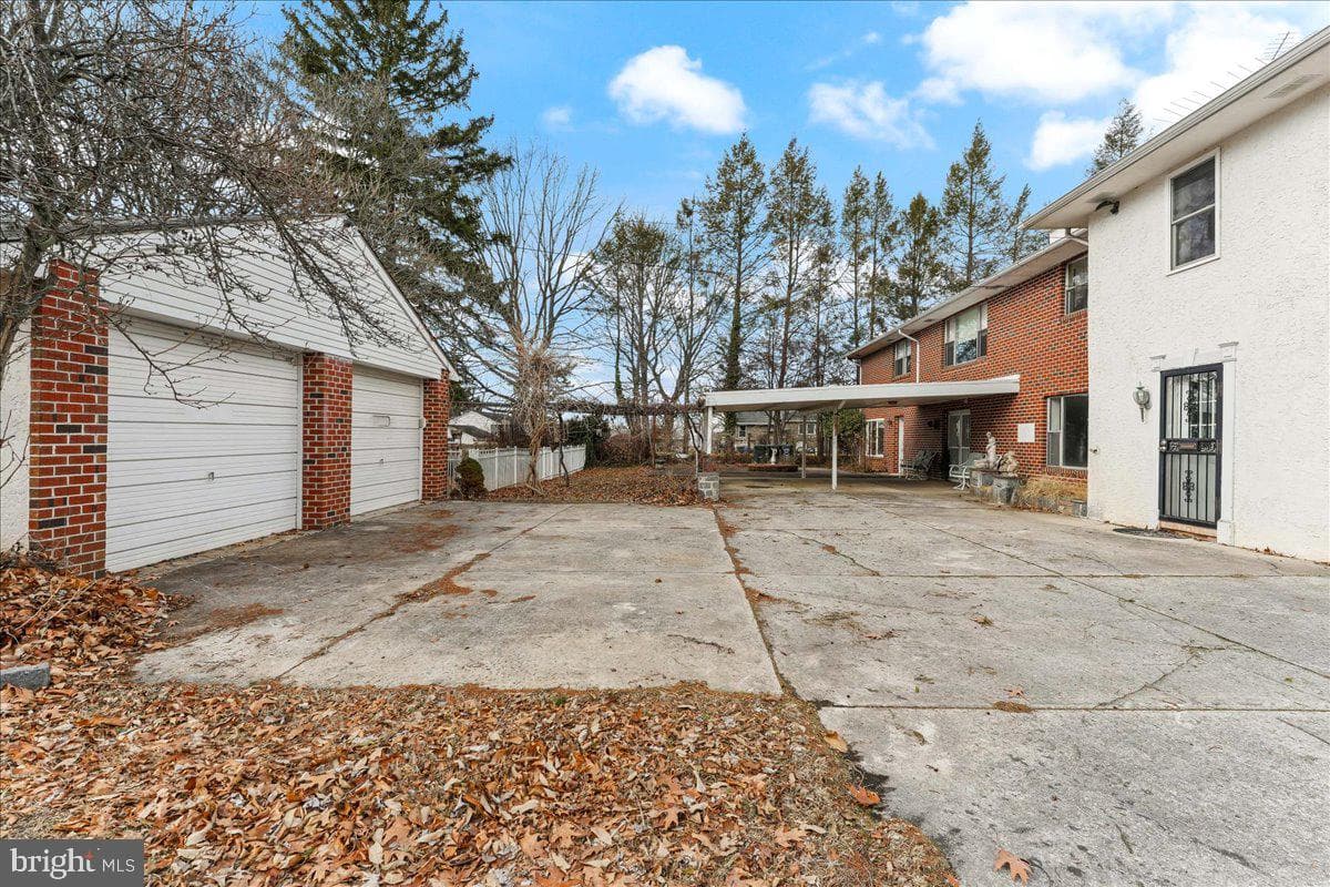 802 Northview Boulevard photo 46
