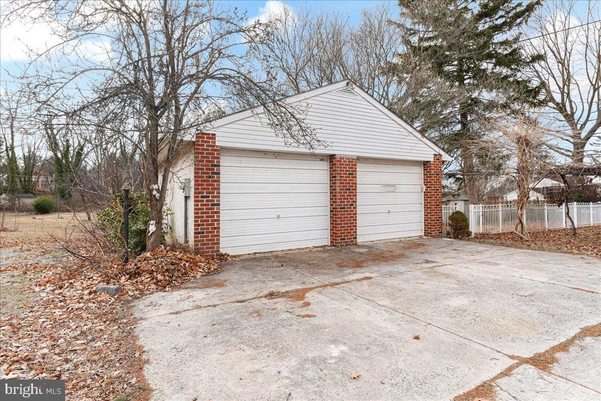 802 Northview Boulevard photo 47