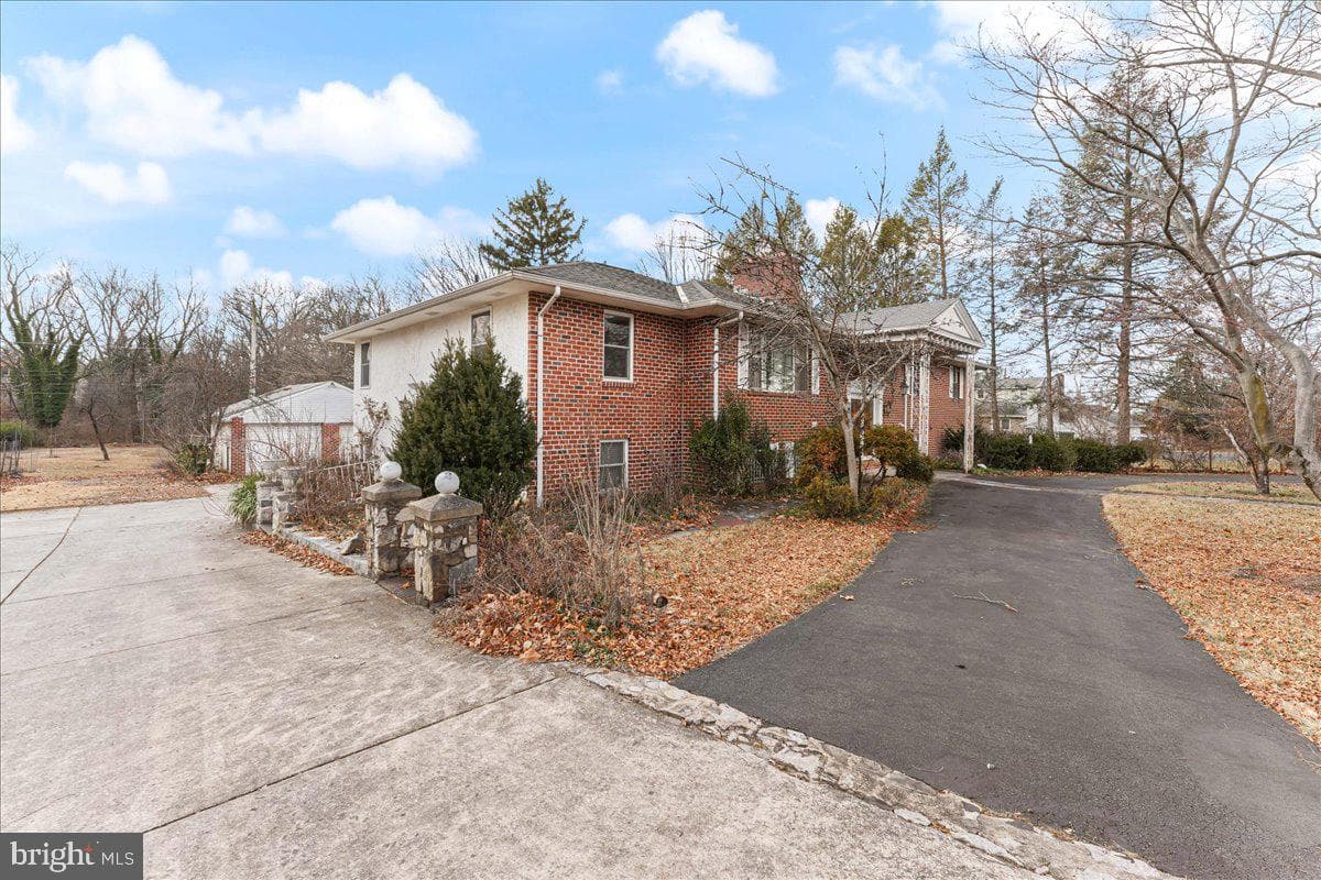 802 Northview Boulevard photo 48