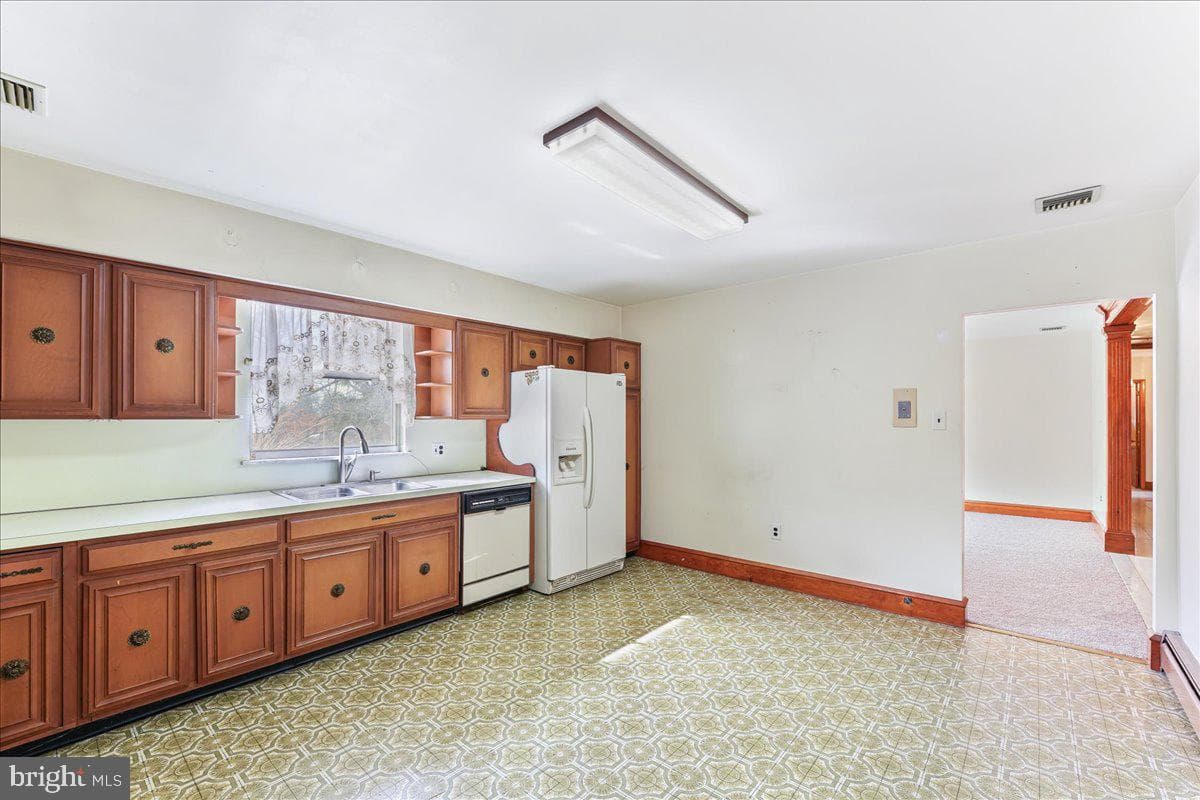 802 Northview Boulevard photo 8