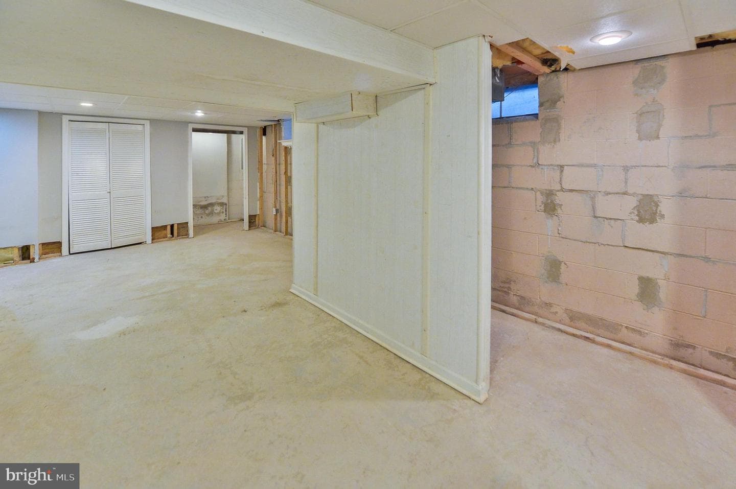 351 Huckleberry Lane photo 32