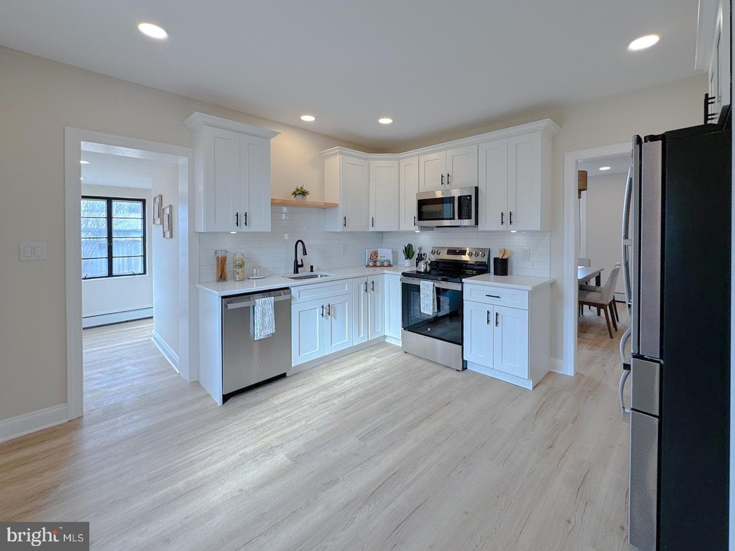 335 E Vine Street photo 10