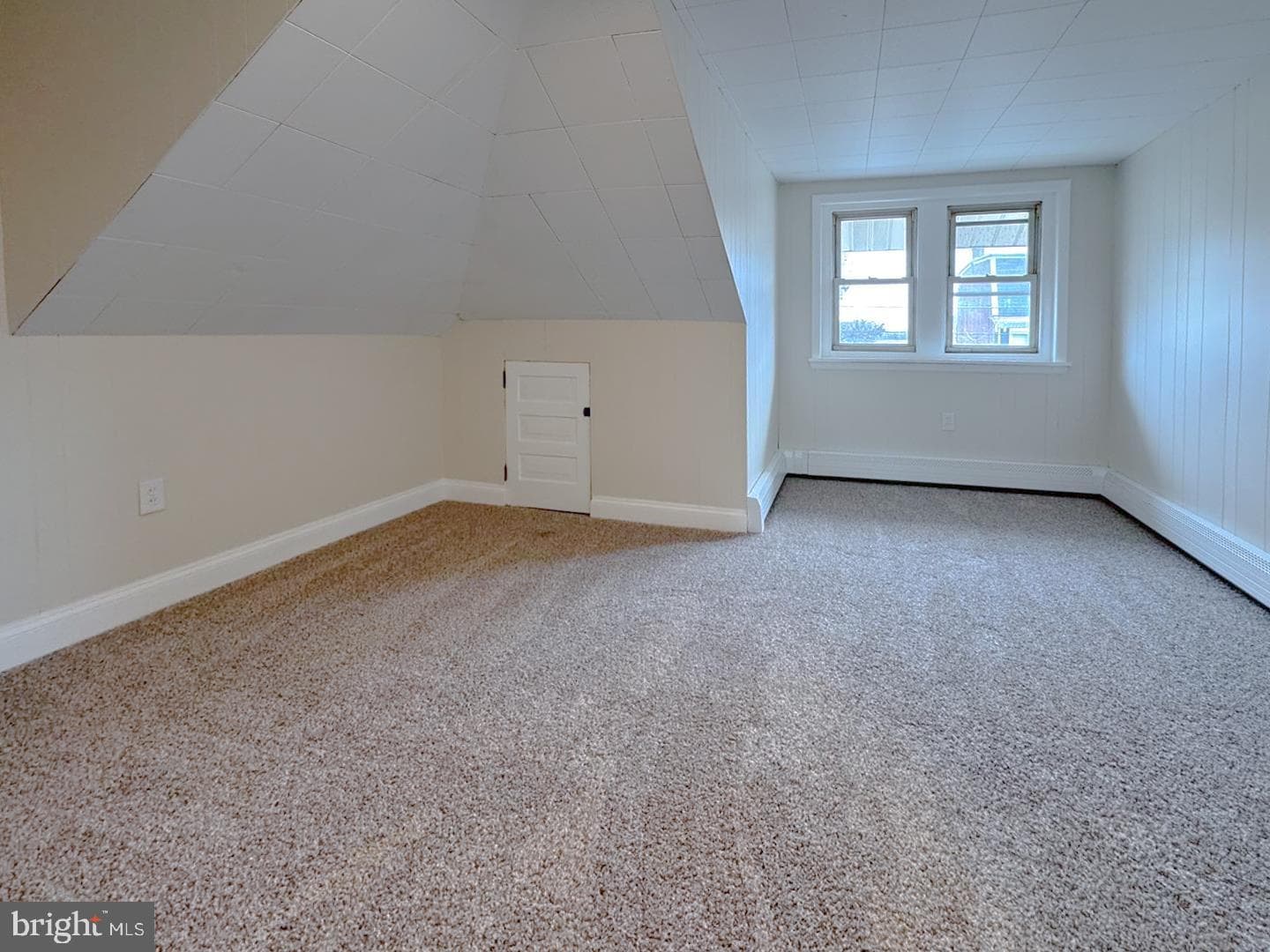 335 E Vine Street photo 21