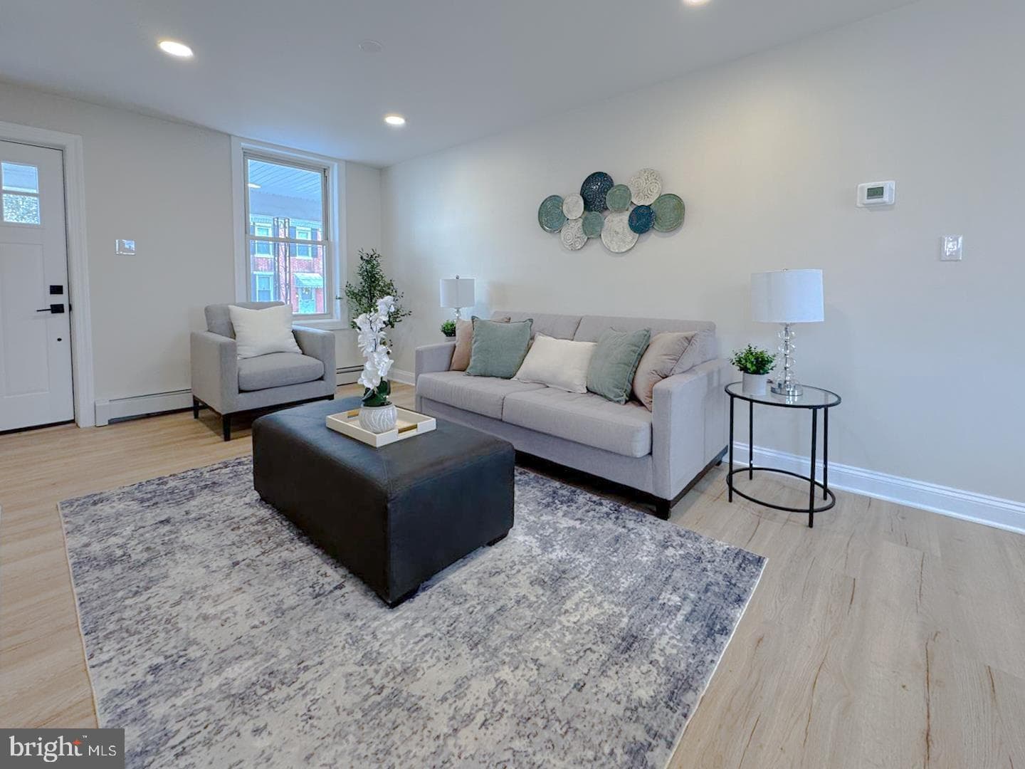 335 E Vine Street photo 5
