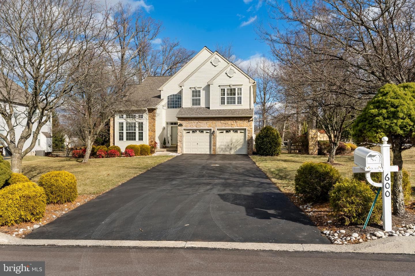 600 Buyers Road photo 2
