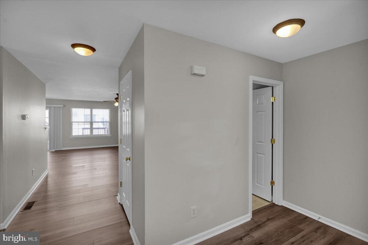 913 Carrington Drive photo 13