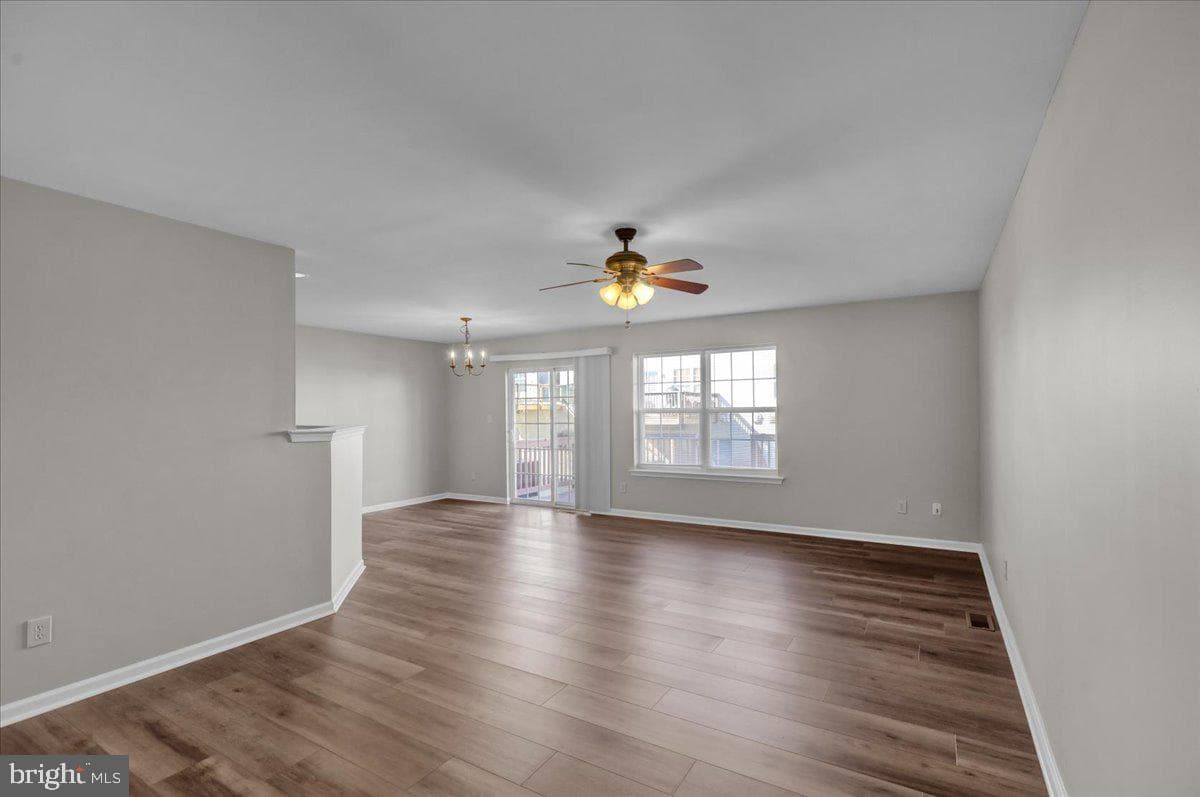 913 Carrington Drive photo 4