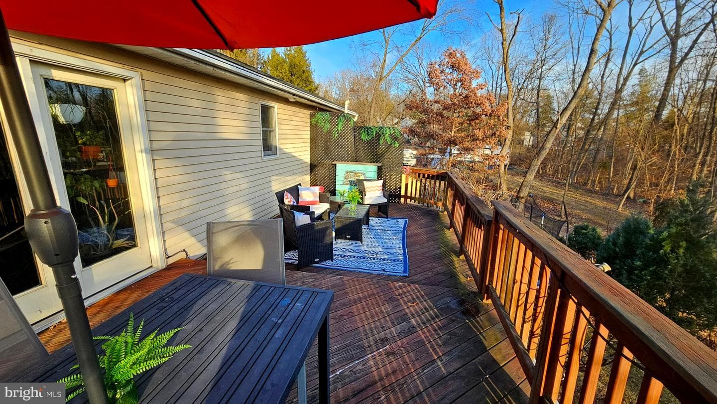 1574 N Adams Street photo 19