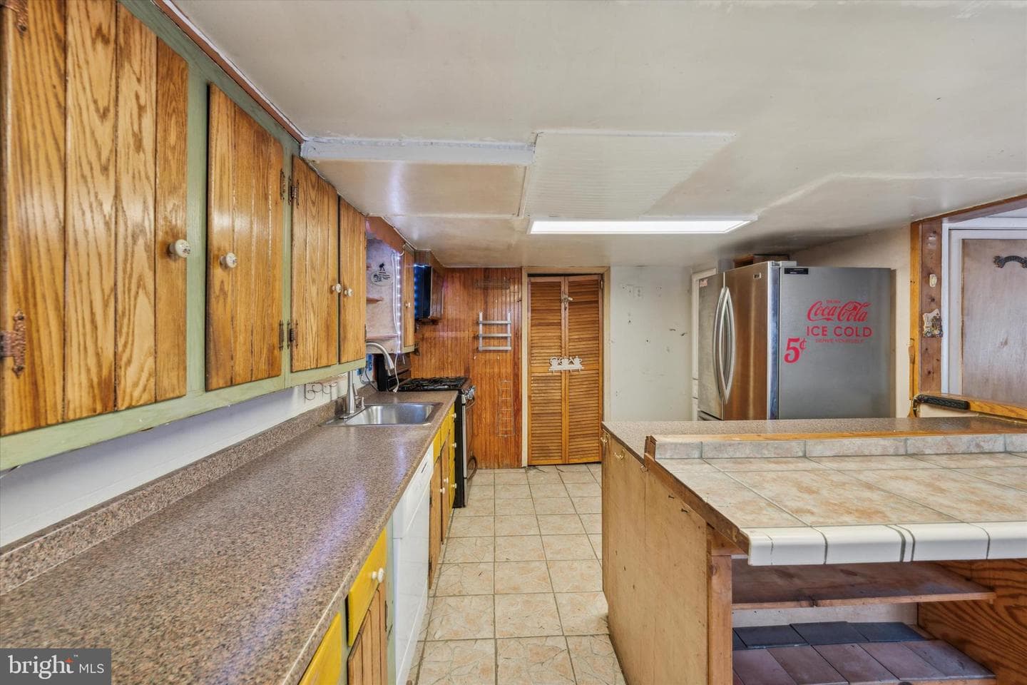535 W Church Road photo 14
