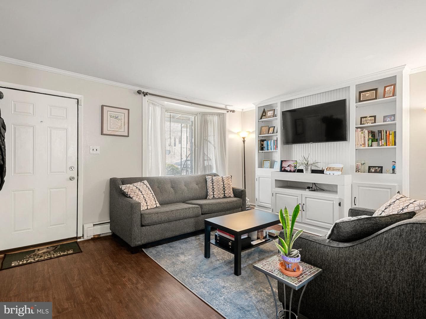 627 Ford Street photo 10