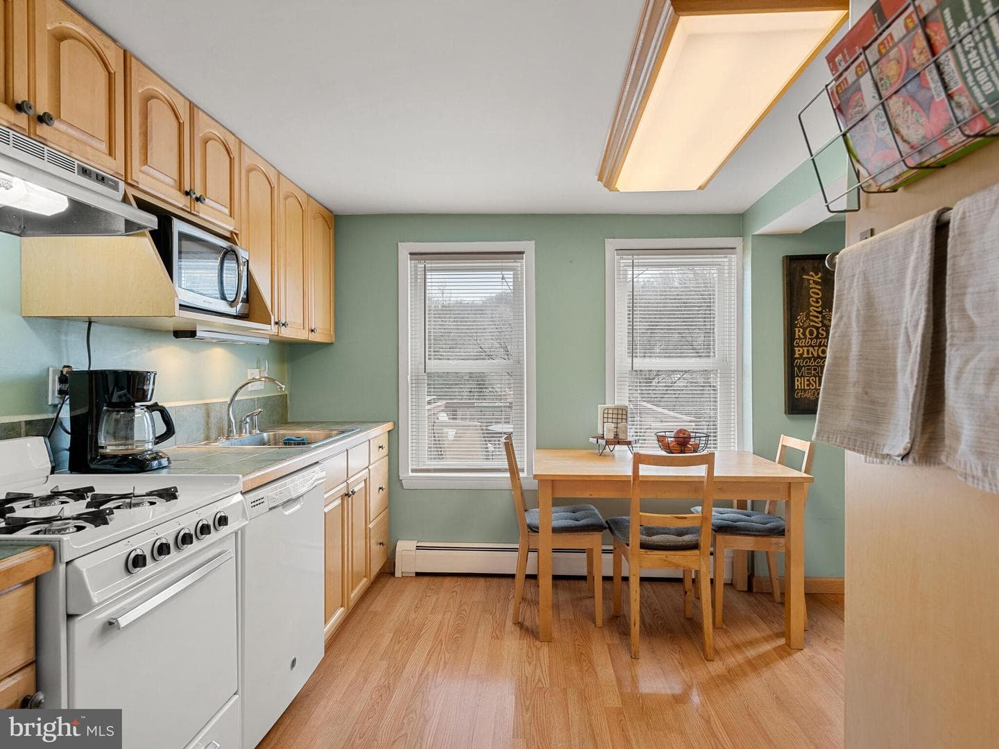 627 Ford Street photo 19