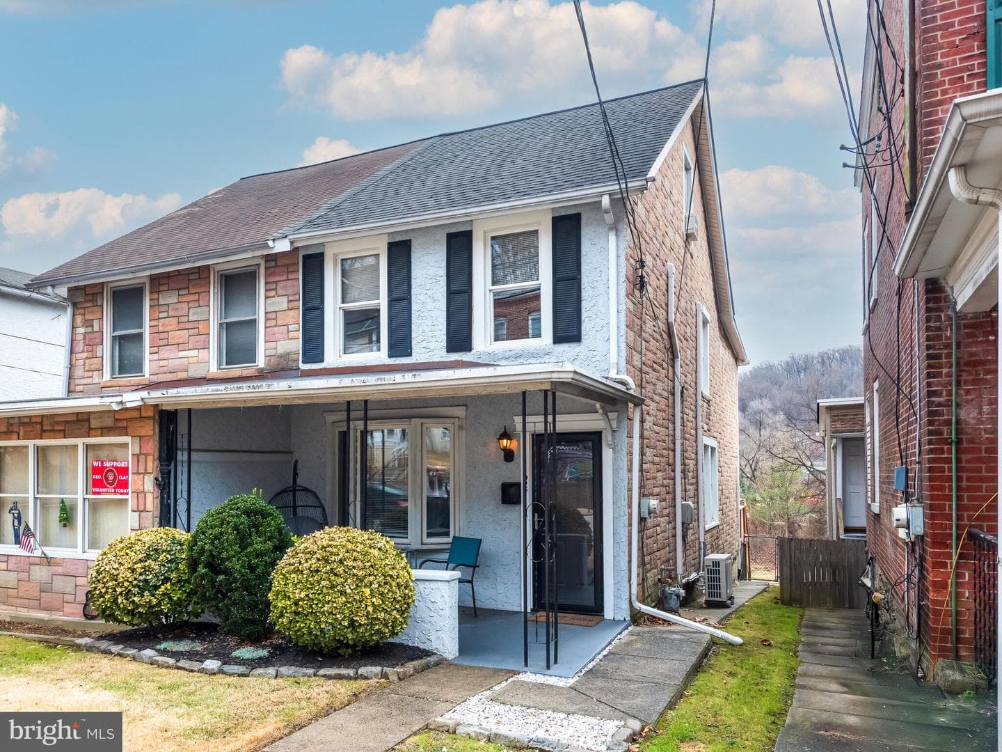 627 Ford Street photo 4