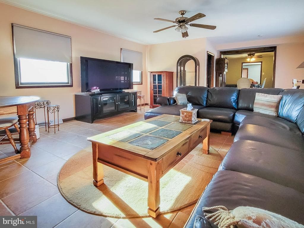 514 Sherwood Lane photo 4