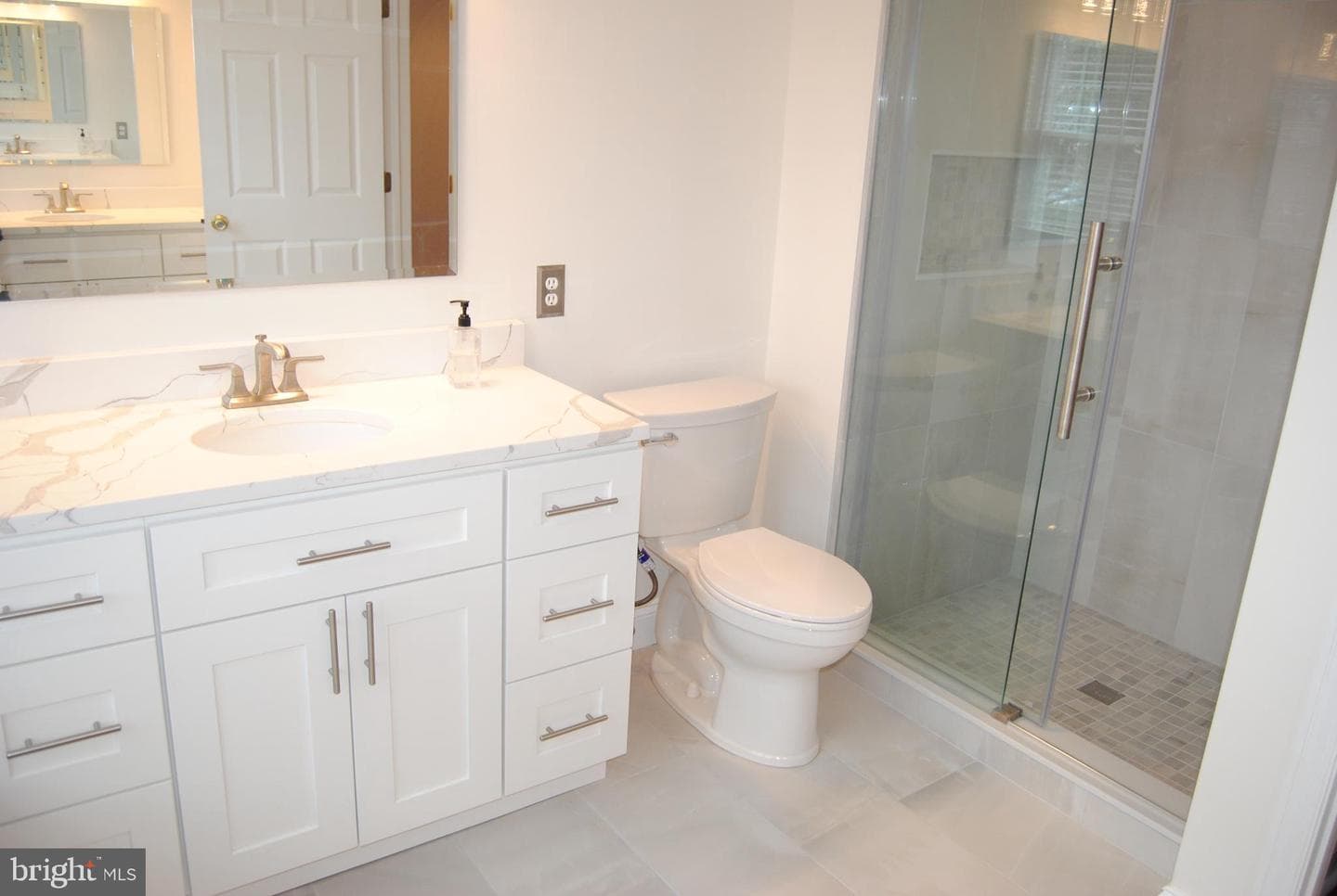 700 Locust Lane photo 10